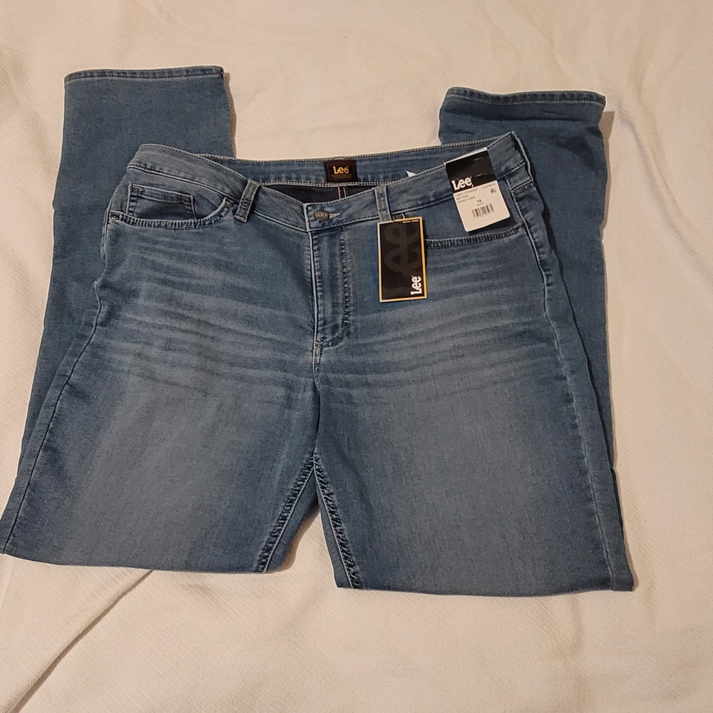 Lee Women's Lined Light Blue Straight Leg Jeans